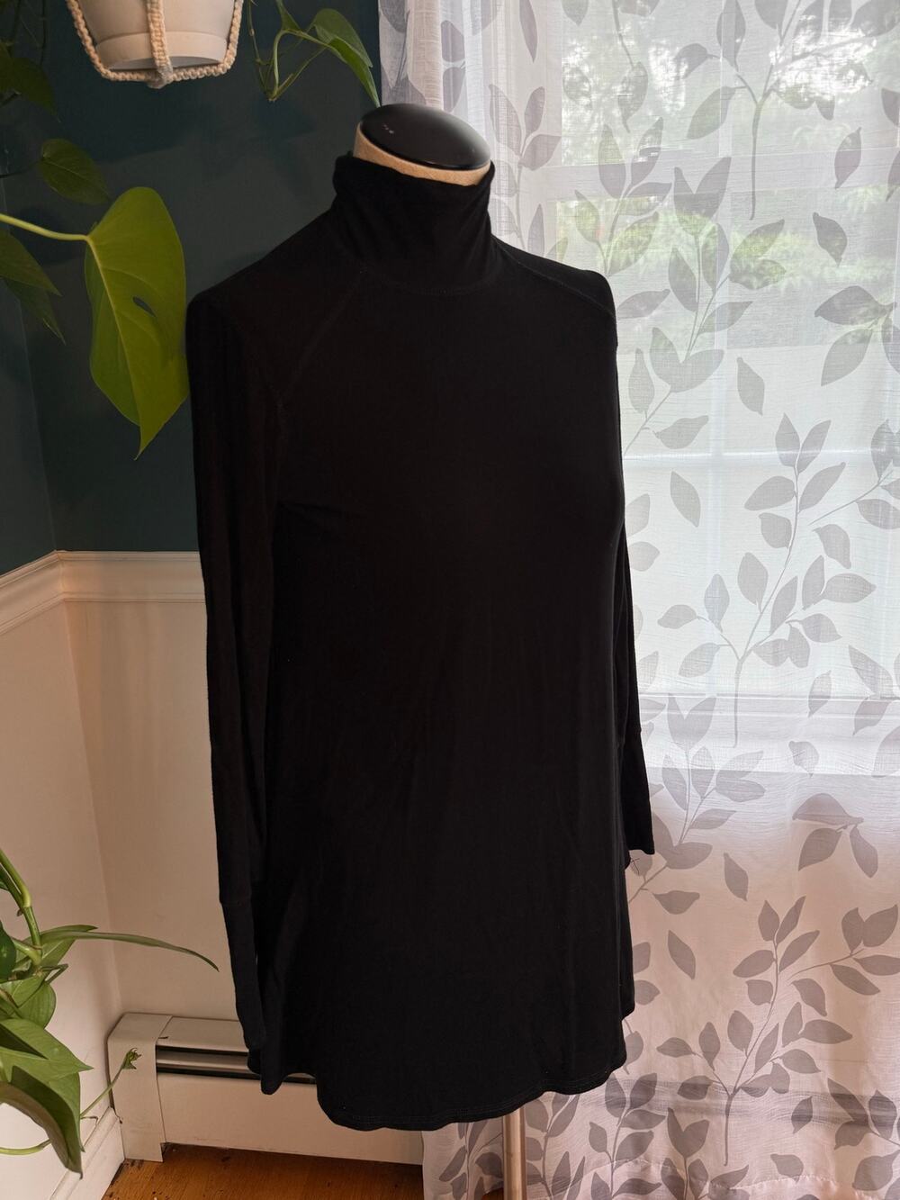 Free People We The Free Black Turtleneck Tunic Top - Size Small